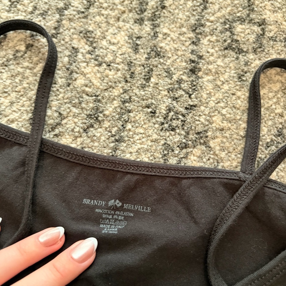Brandy Melville tank - Picture 3 of 3